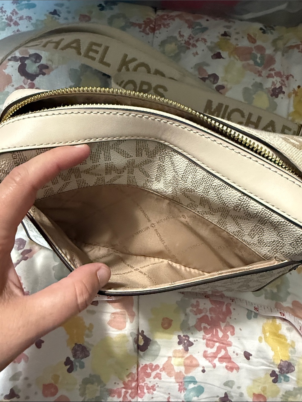Michael Kors Cream Beige MK Logo Crossbody Bag with Gold Hardware - Picture 3 of 7
